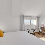 Madrid Отель Торевьиа
