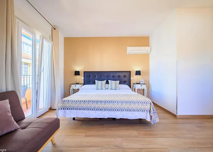 Madrid 3* Торевьиа